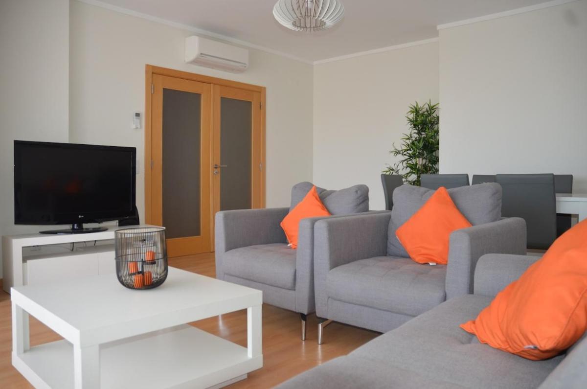 Algarve T2 apartment with pool&balcony in Olhão Exterior foto