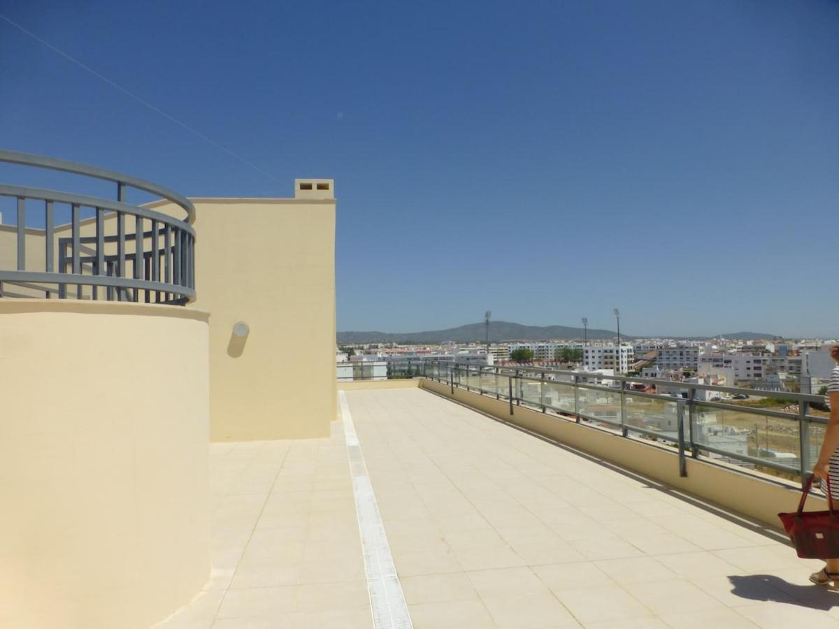 Algarve T2 apartment with pool&balcony in Olhão Exterior foto